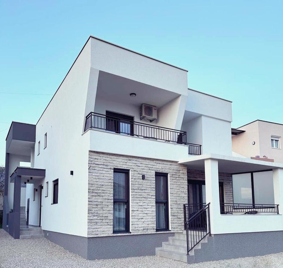 Danin Apartmani Bar Exterior photo